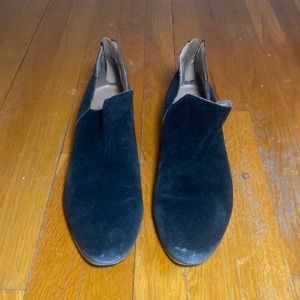 Kenneth Cole Reaction, Well-Worn, Black Ankle Booties